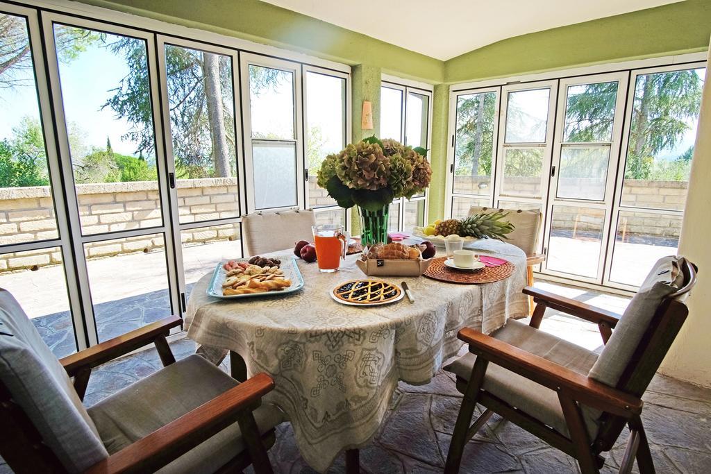Bed And Breakfast Romantica Evasione Sutri Exterior photo