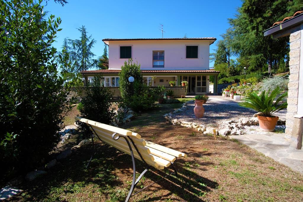 Bed And Breakfast Romantica Evasione Sutri Exterior photo
