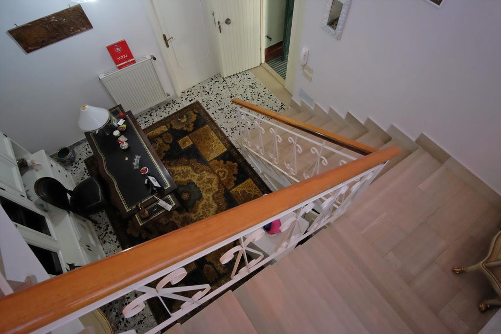 Bed And Breakfast Romantica Evasione Sutri Exterior photo